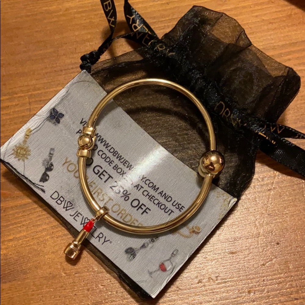 DBW Jewelry Polished Bangle Bracelet with Charm